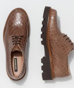 Trendsetwear.shop606bbfd6db 4